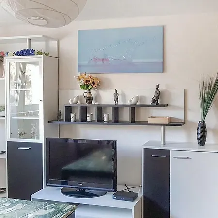 1 Bedroom Awesome In Bastorf